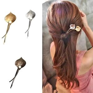 Lily Flower & Pearl Large Pin Clip Barrett